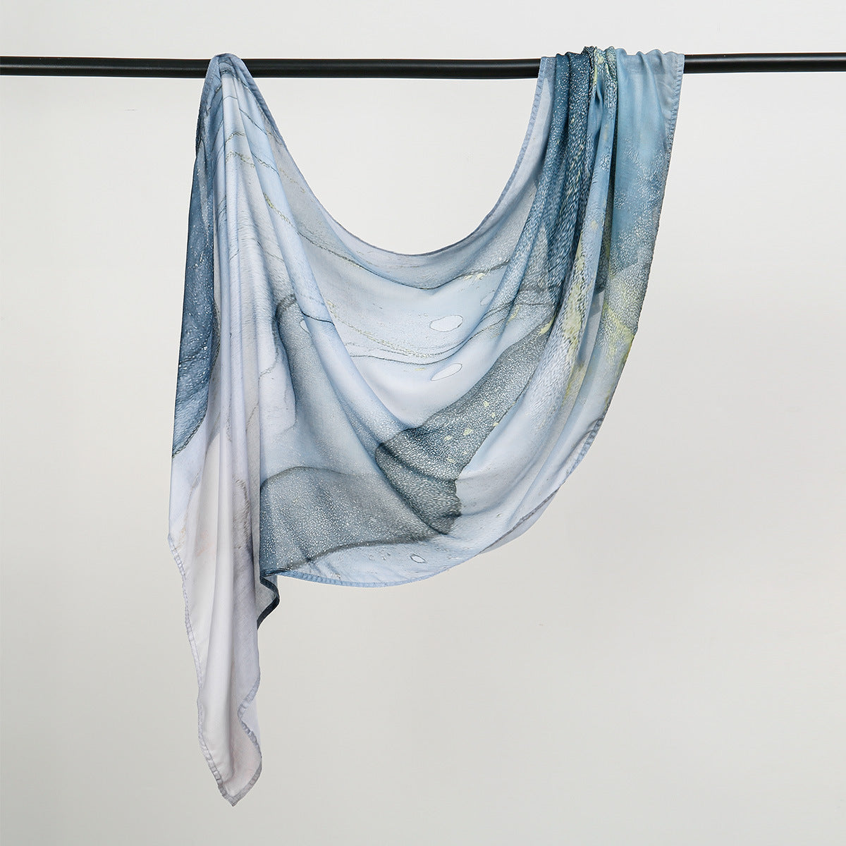 Middle Eastern Ethnic Arab-style Head scarf urban