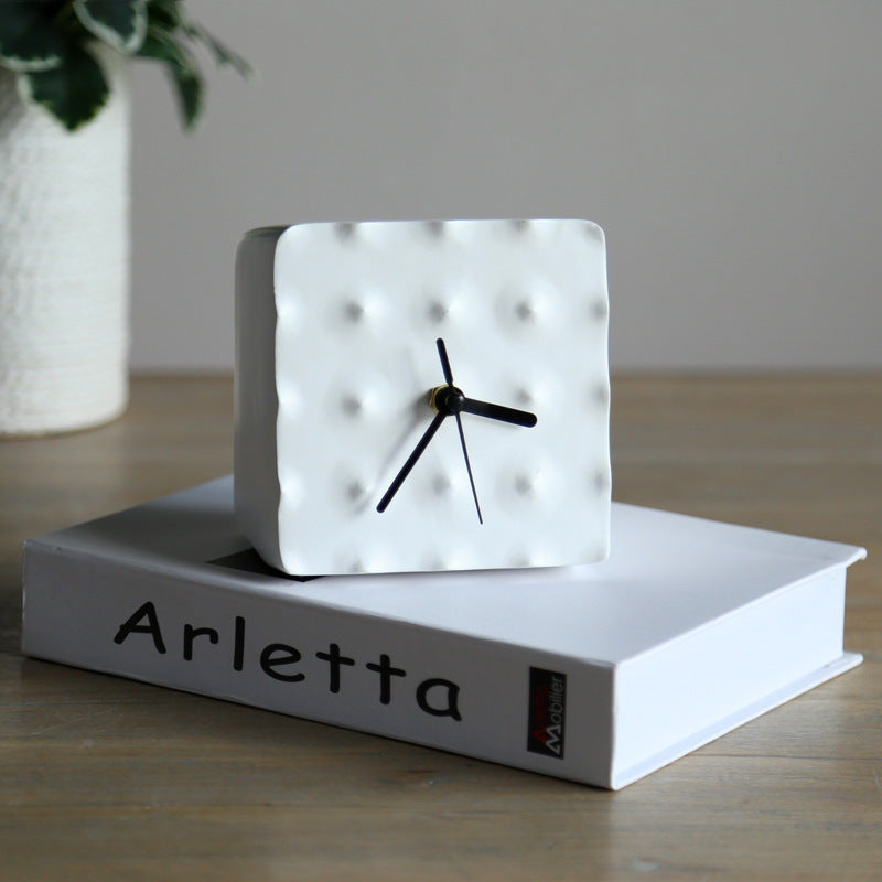 Nordic Minimalist Hill Clock Square Resin Home Decor Ornament Craft