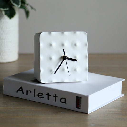 Nordic Minimalist Hill Clock Square Resin Home Decor Ornament Craft