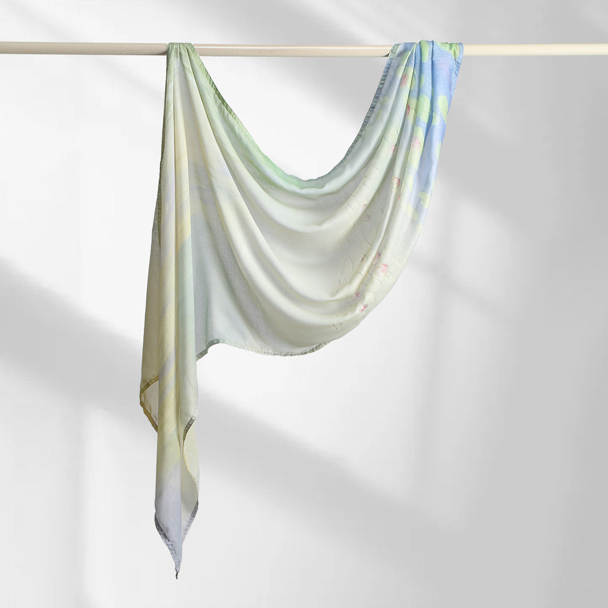 Middle Eastern Ethnic Arab-style Head scarf urban